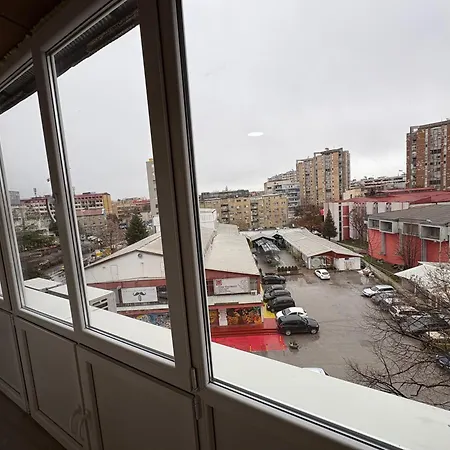 Dubai Marina * スコピエ