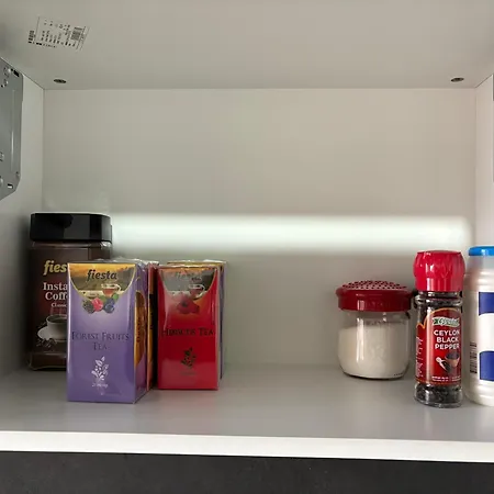 Dubai Marina * スコピエ