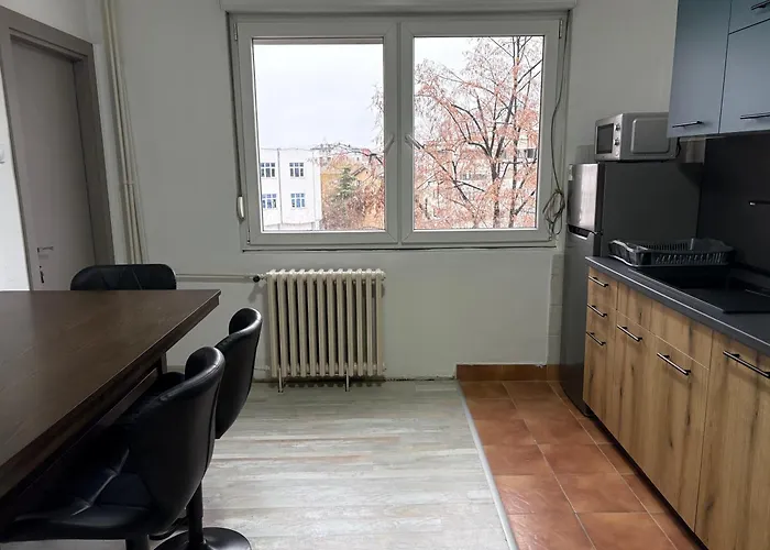 Dubai Marina Guest house Skopje