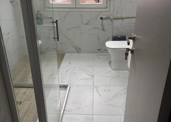 Guest house Dubai Marina Skopje